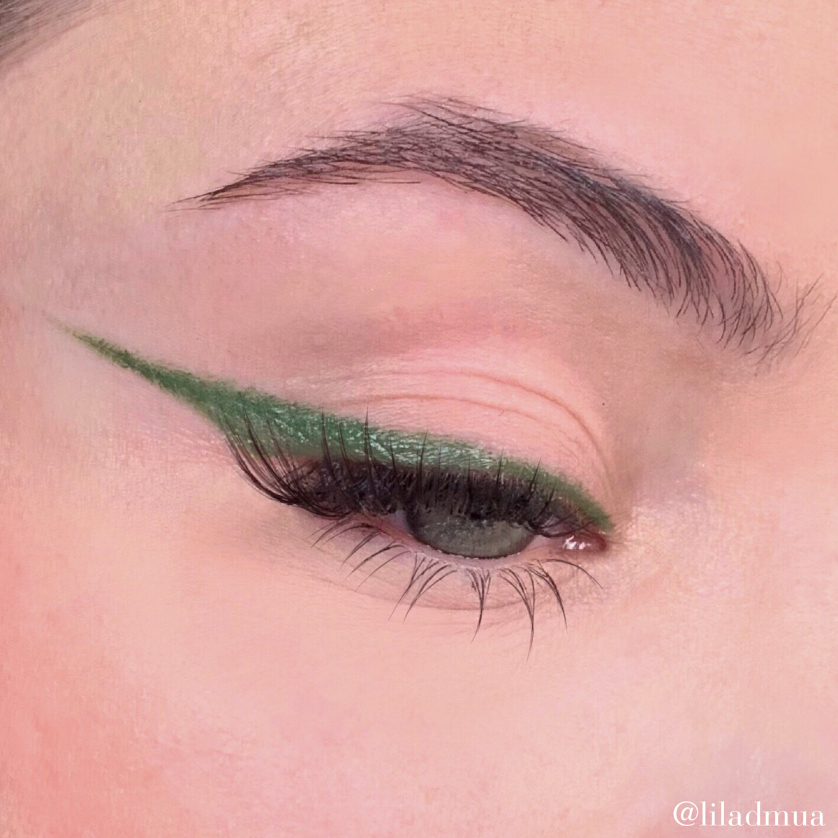 Eyeshadow | Olive Green 304