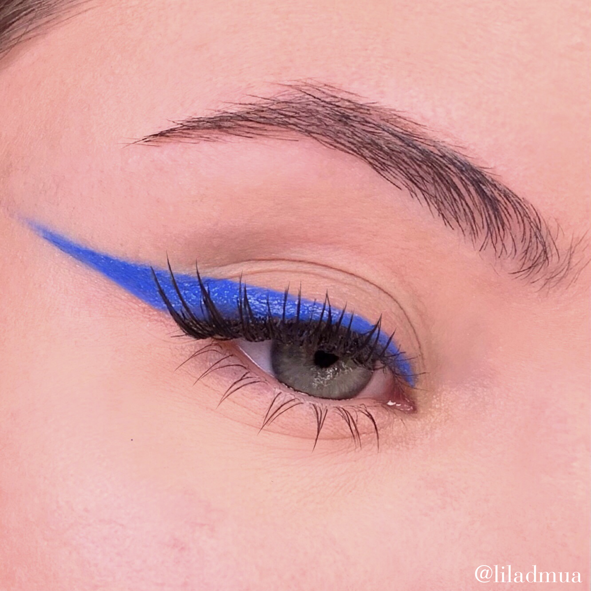 Eyeshadow | Blue 306