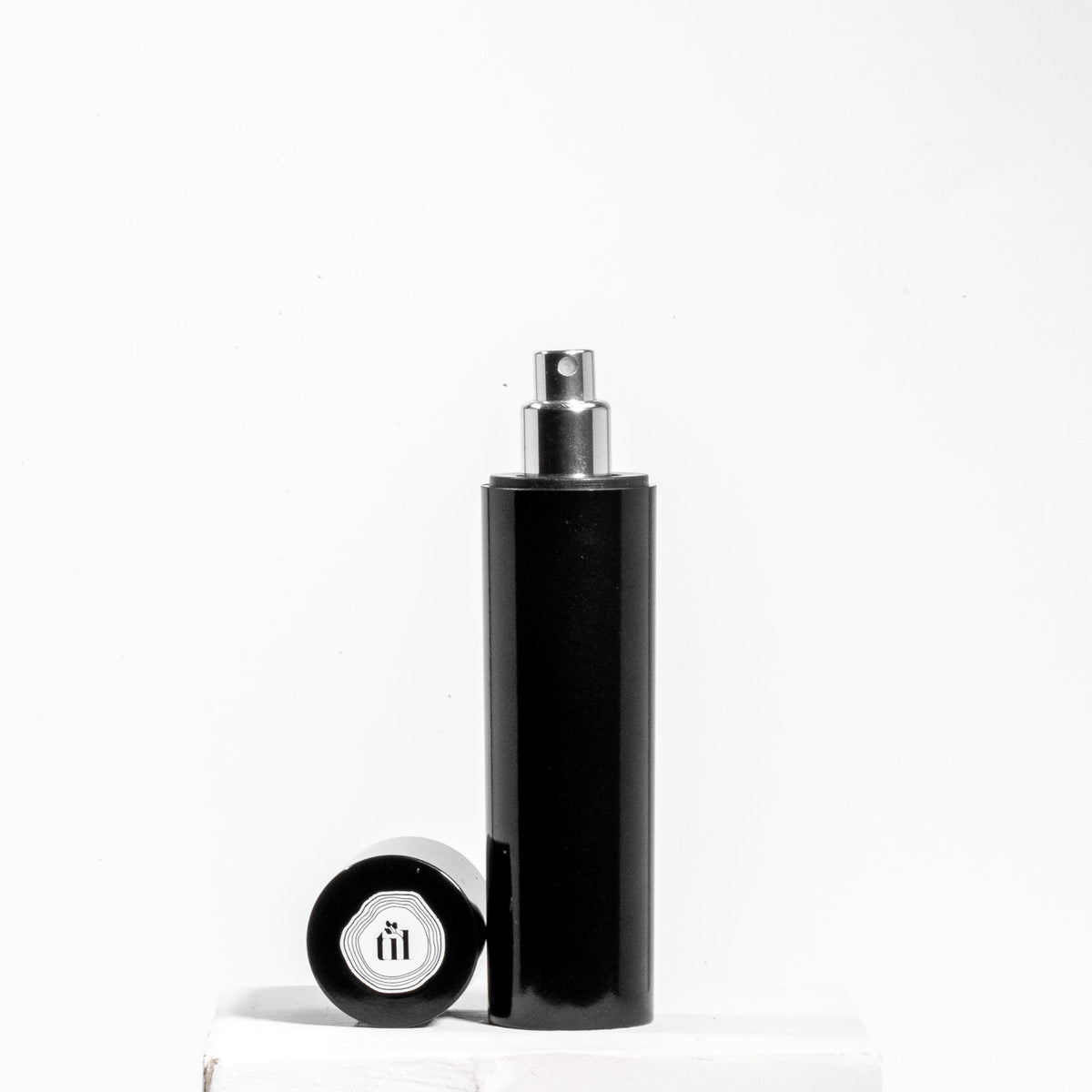 The Water that Embraces - 7.5ml - refillable spray
