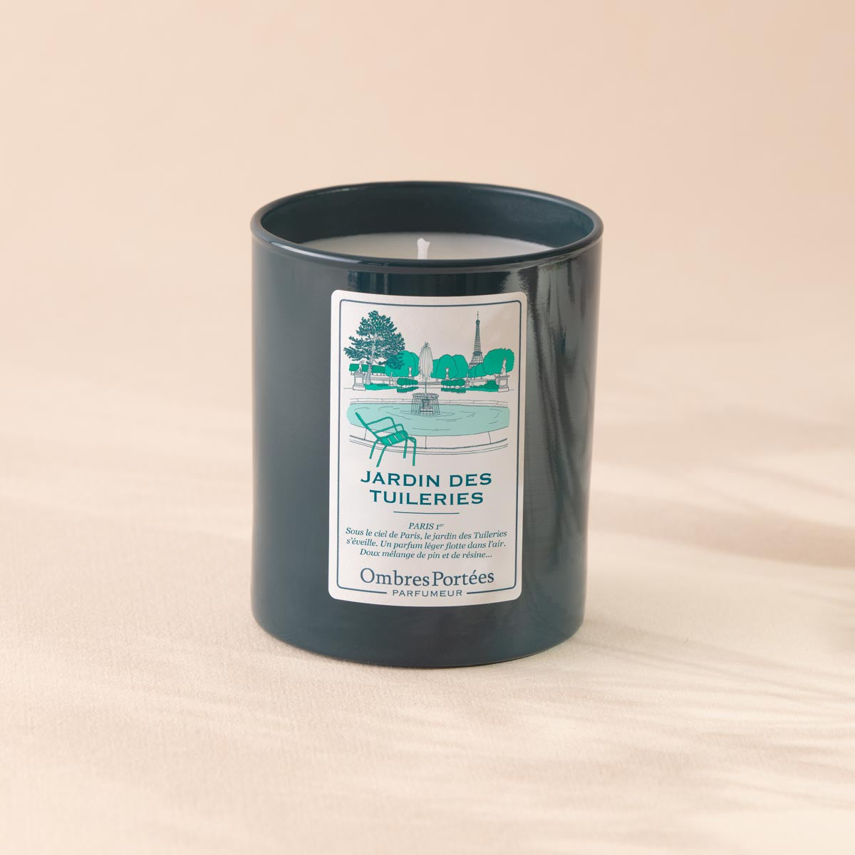 Jardin des Tuileries Scented Candle 210g