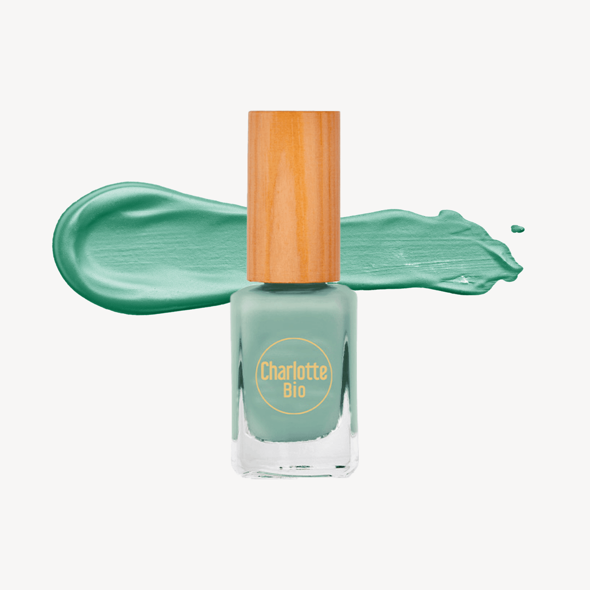 Vegan and green nail polish (old formula)