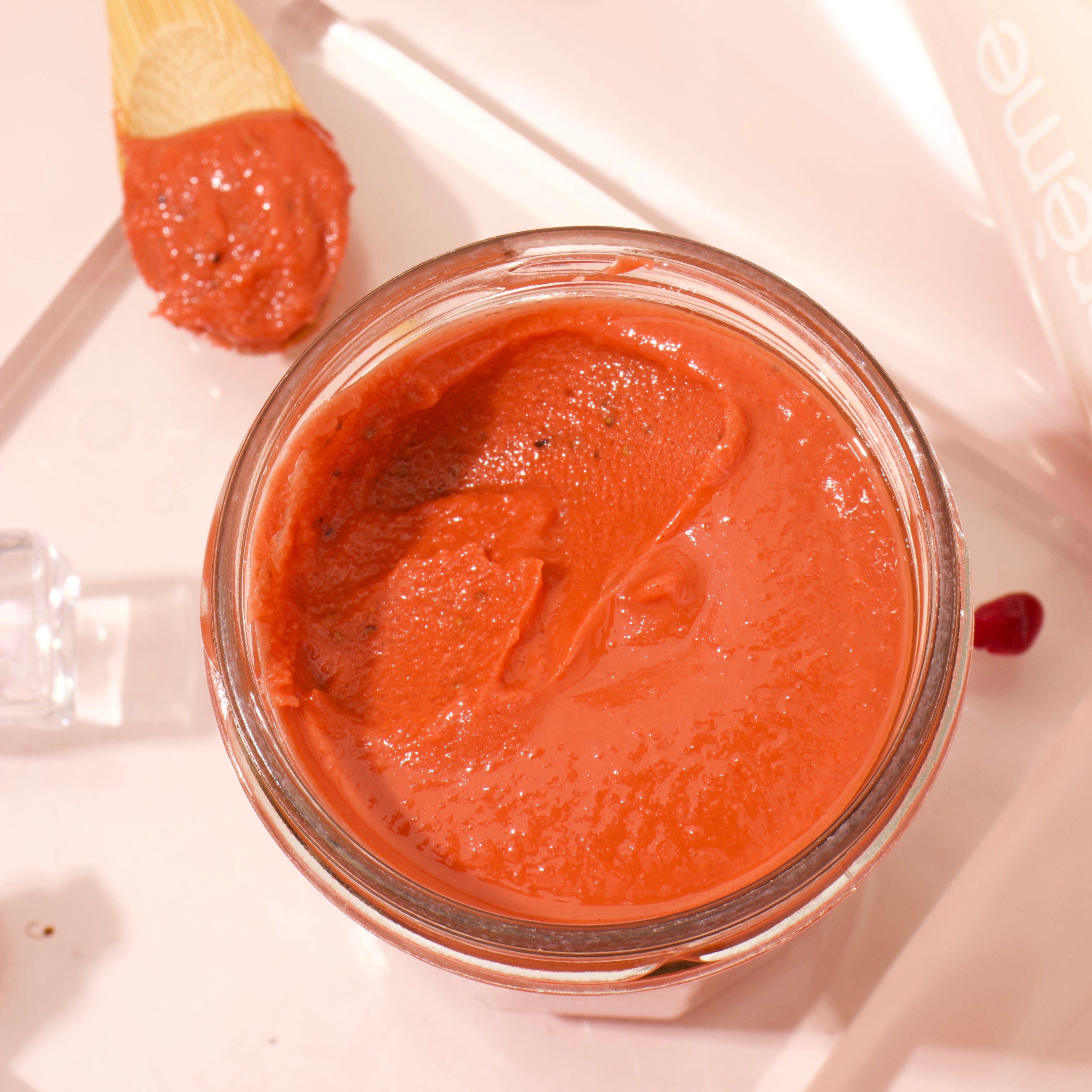 Smoothing Body Scrub - Strawberry & Pomegranate