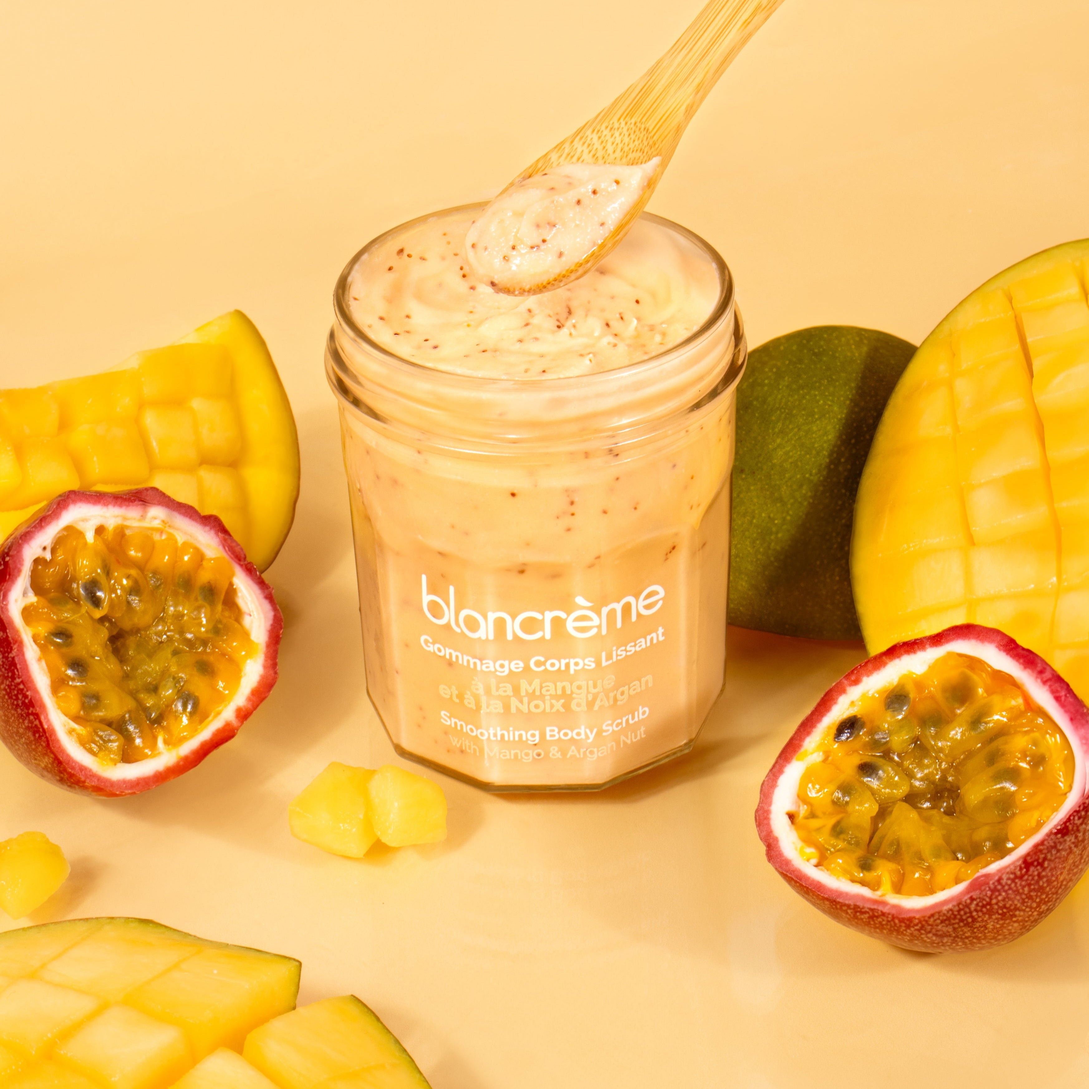 Gommage corps lissant - Mangue & Noix d'argan
