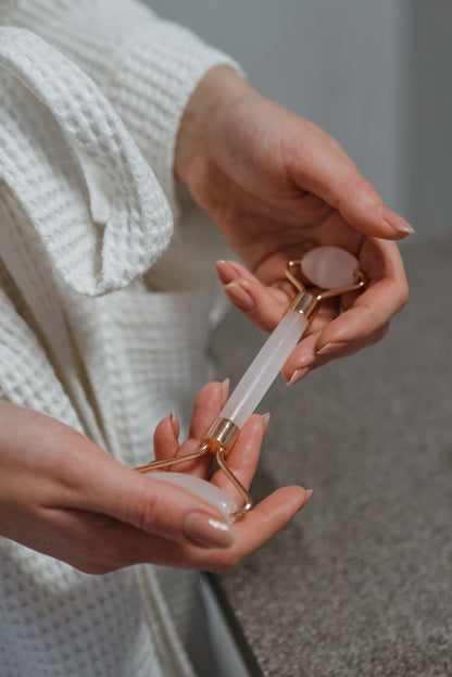 ROSE QUARTZ ROLLER
