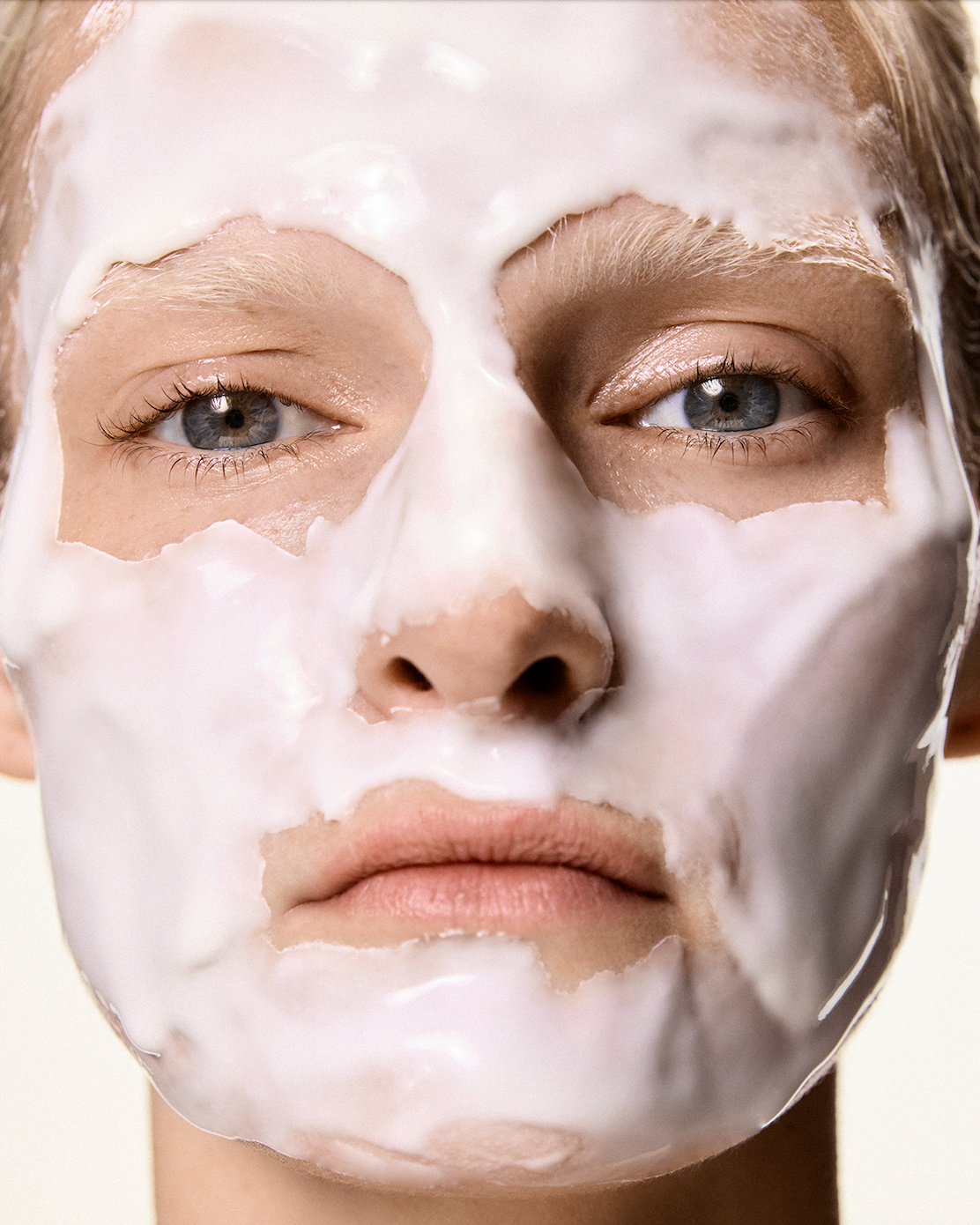 R6 - CHITOSAN SOOTHING PEEL-OFF MASK