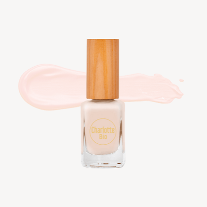 Vegan and green nail polish (old formula)